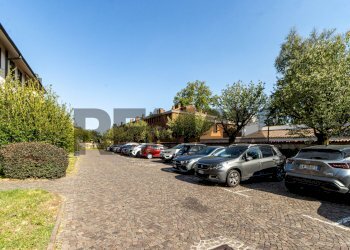 Edificio all\'aperto - Ufficio via terrggio molgora
 
9, Vimercate - foto 10