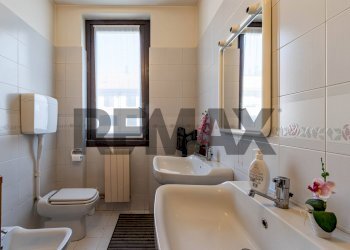 Bagno - Ufficio via terrggio molgora
 
9, Vimercate - foto 23