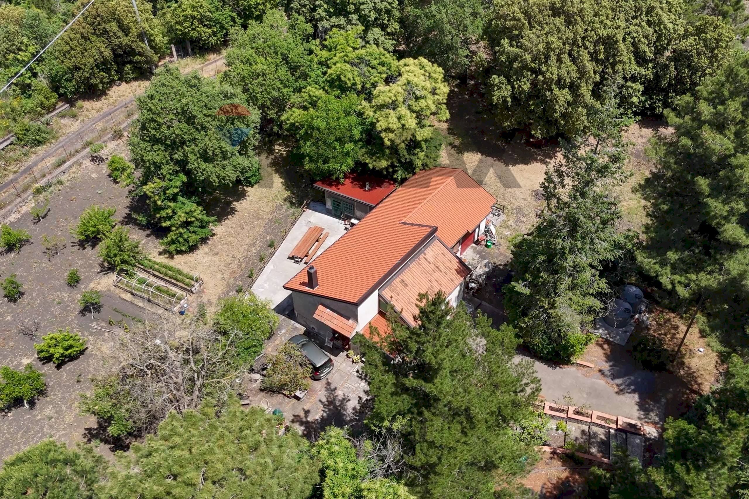 Casa all\'aperto - Villa via alfredo maria mazzei
 
36, Nicolosi - foto 1