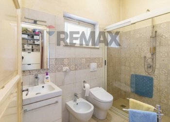 Bagno - Independent house via alfredo maria mazzei
 
36, Nicolosi - photo 22