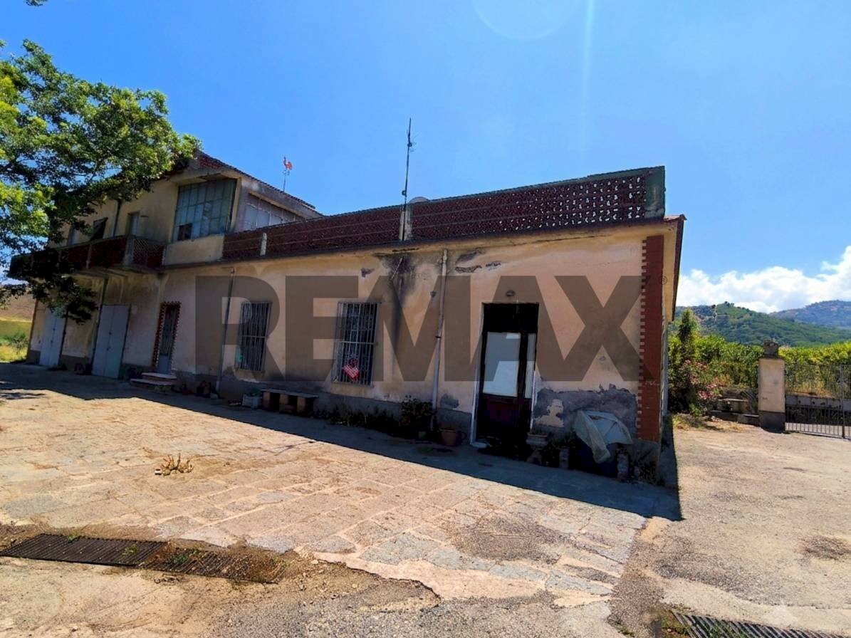 Casa all\'aperto - Terreno agricolo S.P 81 - C.da Marzacchina
 
nc, Calatabiano - foto 1