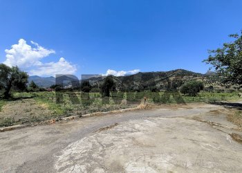 Vista delle montagne - Terreno agricolo S.P 81 - C.da Marzacchina
nc, Calatabiano - foto 8