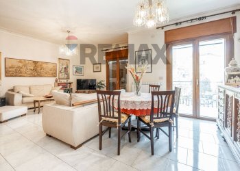 Sala da pranzo - Appartamento Via Nuovaluce
 
73, Tremestieri Etneo - foto 8