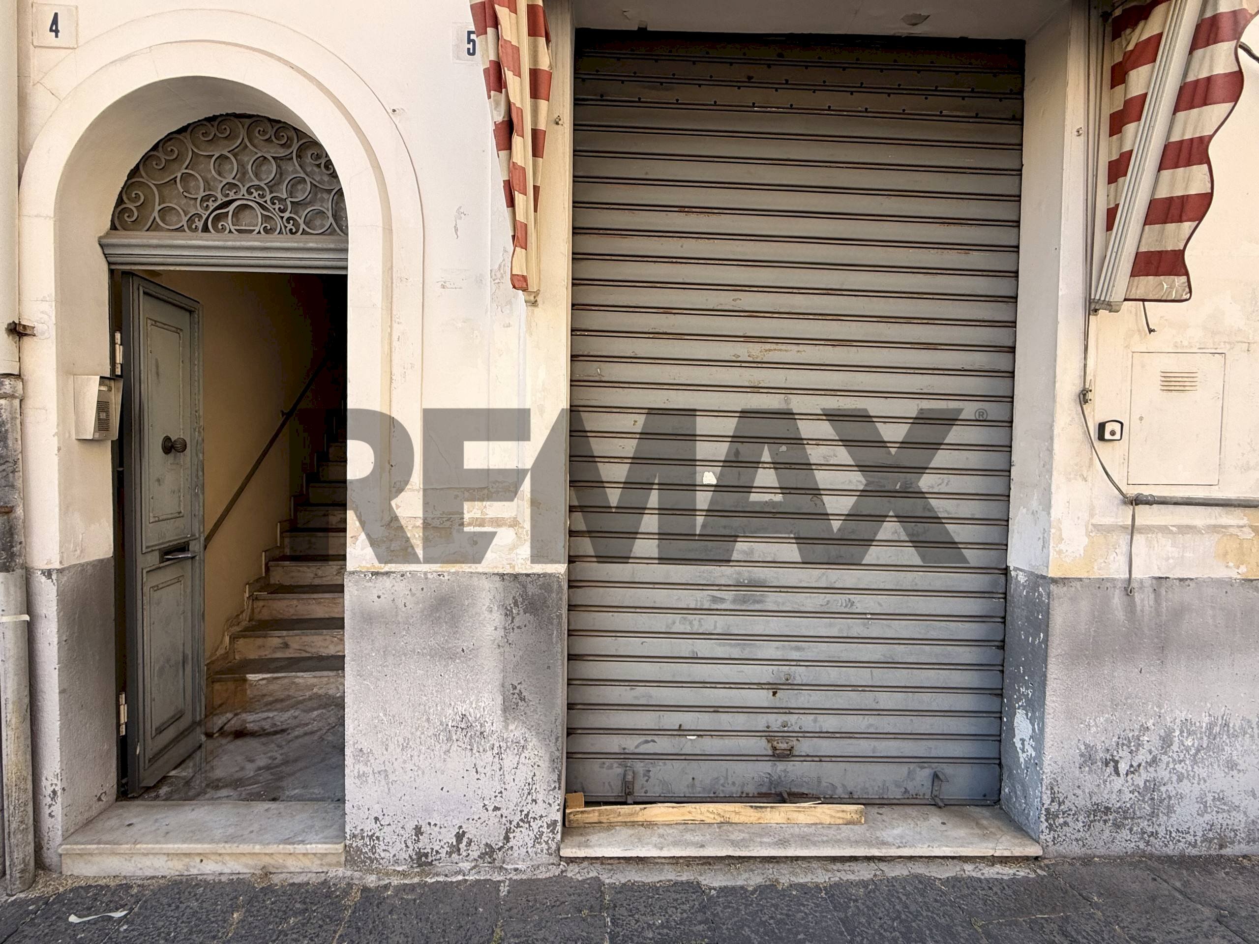 Edificio all\'aperto - Independent house Piazza Monsignore Alessi
4, Giarre - photo 2