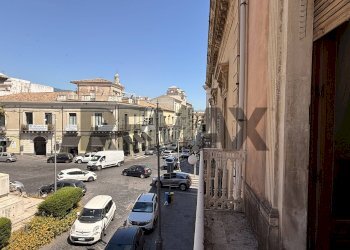 Edificio all\'aperto - Independent house Piazza Monsignore Alessi
 
4, Giarre - photo 8