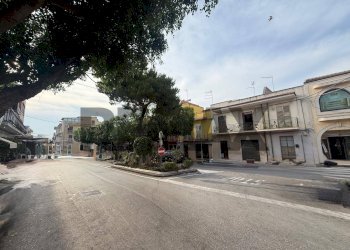 Edificio all\'aperto - Magazzino via Dell'Indipendenza
 
6, Siracusa - foto 1