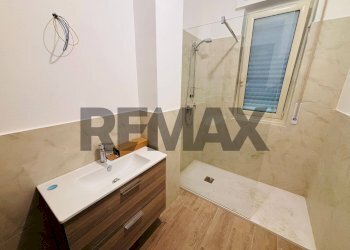 Bagno - Quadrilocale Via Sant'Orsola
 
27, Siracusa - foto 15