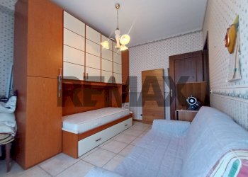 Camera / camera da letto - Quadrilocale Via Cristoforo Colombo
 
27, Tremestieri Etneo - foto 46