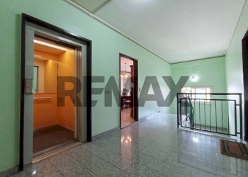 Stanza vuota - Quadrilocale Via Cristoforo Colombo
 
27, Tremestieri Etneo - foto 61