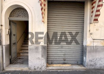Edificio all\'aperto - Shop Piazza Monsignore Alessi
5, Giarre - photo 4