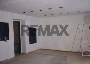 Stanza vuota - Negozio via Gaetano Italia
28, Palazzolo Acreide - foto 2