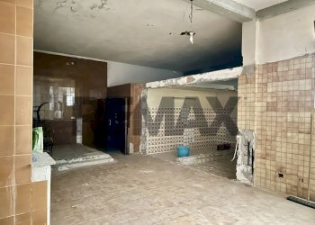 Ricezione / Lobby - Magazzino Via Delle Susine
 
21, Catania - foto 2