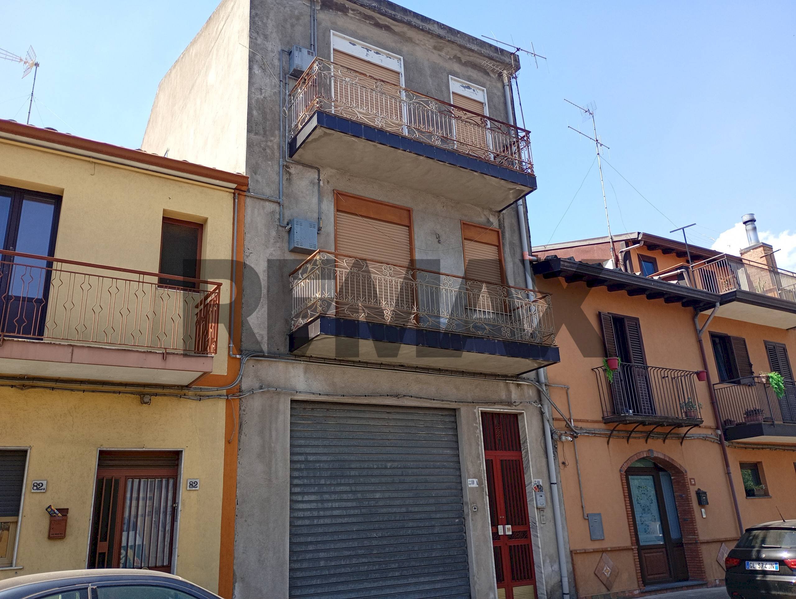 Edificio all\'aperto - Independent house Via Giuseppe Bonaventura
 
80, Randazzo - photo 1
