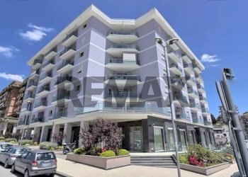 Edificio all\'aperto - Four-room apartment Via degli Orti
 
2, Caltanissetta - photo 1
