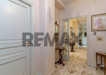 Hall / corridoio - Apartment Corso Michelangelo
 
7, Mascalucia - photo 8
