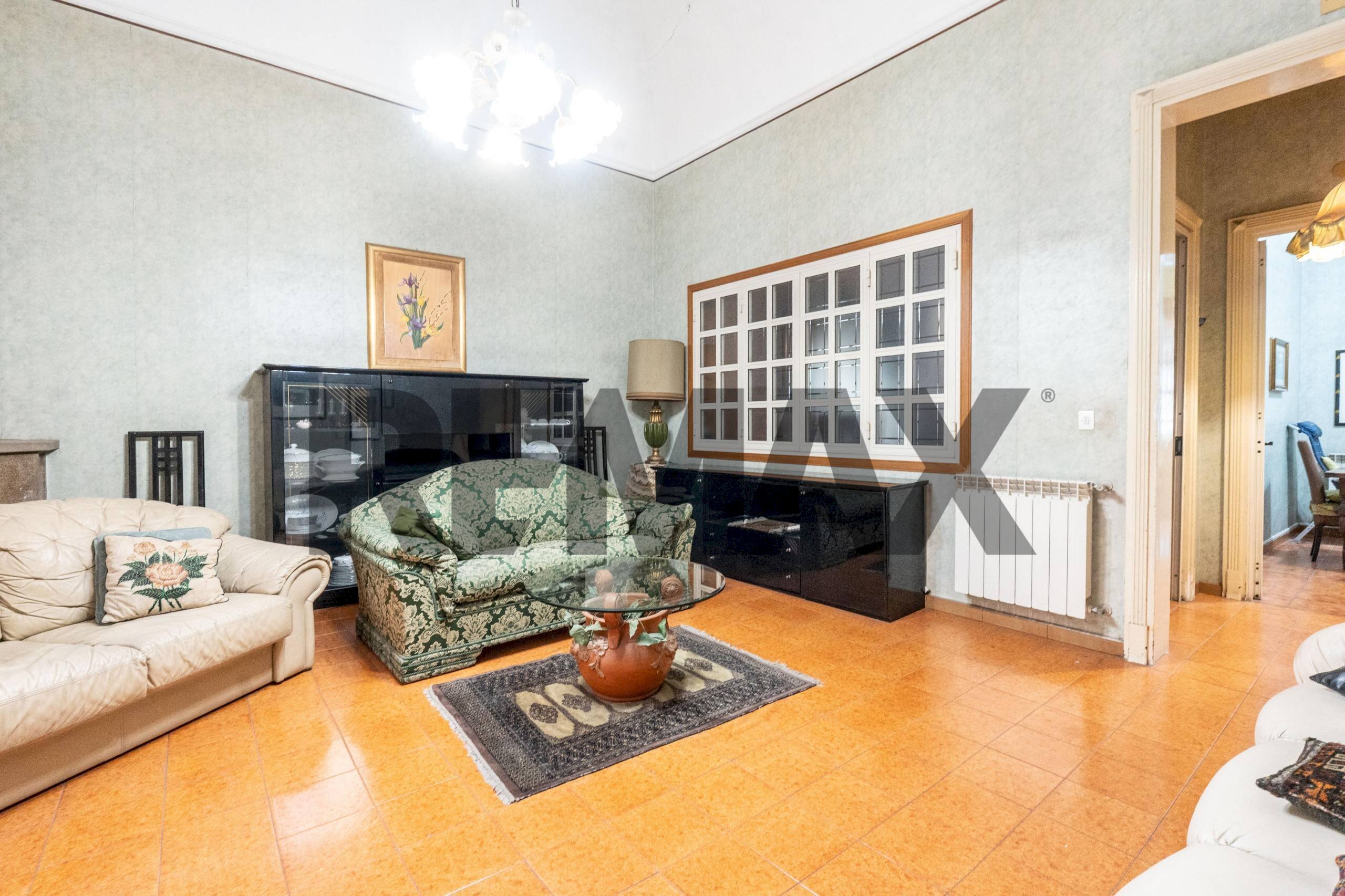 Soggiorno - Casa indipendente Via Regina Bianca
 
13, Catania - foto 3