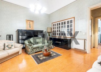 Soggiorno - Casa indipendente Via Regina Bianca
 
13, Catania - foto 3
