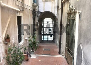 Edificio all\'aperto - Two-room apartment Via Alessandro Manzoni
68, Catania - photo 3