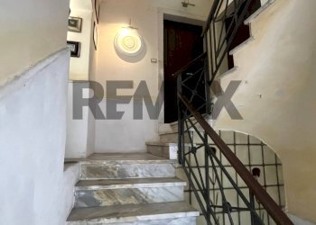 Scale - Two-room apartment Via Alessandro Manzoni
68, Catania - photo 4