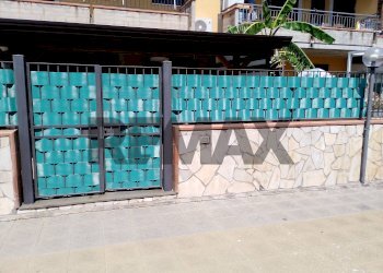 Edificio all\'aperto - Villa Via Sant' Anna
 
7-9, Mascali - photo 12