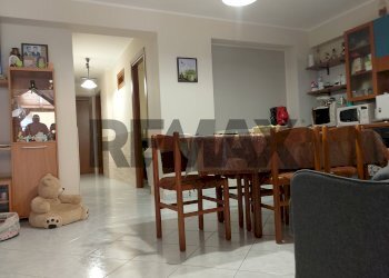 Sala da pranzo - Villa Via Sant' Anna
 
7-9, Mascali - photo 36