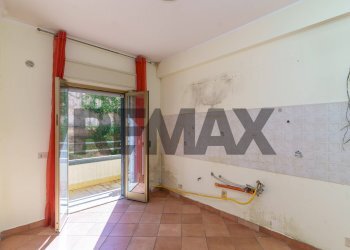Stanza vuota - Three-room apartment Via Sgroppillo
 
23, San Gregorio di Catania - photo 15