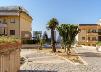 Edificio all\'aperto - Three-room apartment Via Sgroppillo
 
23, San Gregorio di Catania - photo 38