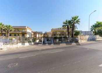 Edificio all\'aperto - Three-room apartment Via Sgroppillo
 
23, San Gregorio di Catania - photo 40