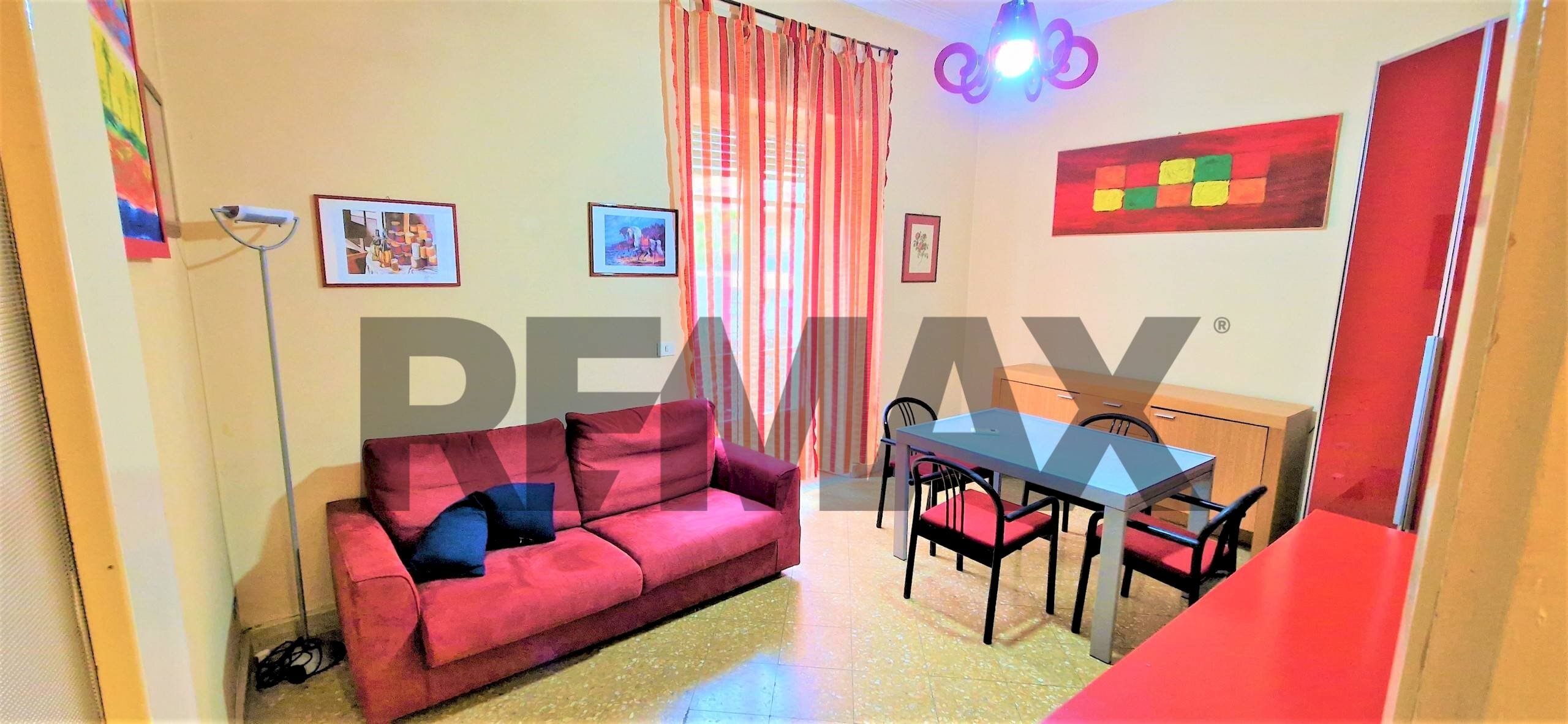 Sala da pranzo - Two-room apartment Via Enna
 
24, Catania - photo 1