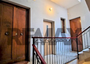 Scale - Two-room apartment Via Enna
24, Catania - photo 17