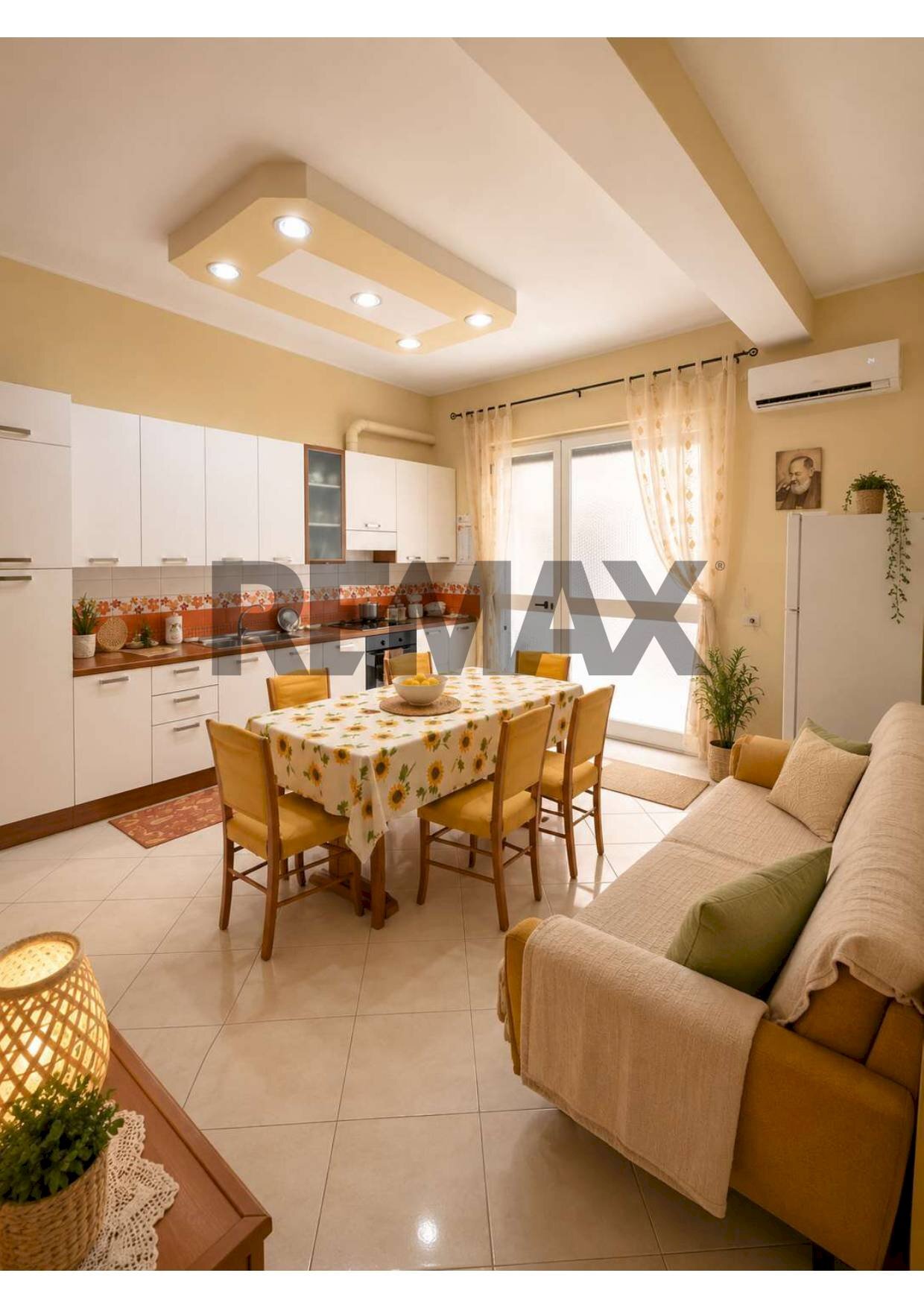 Sala da pranzo - Quadrilocale VIA CESARE BATTISTI
32, Acquedolci - foto 2