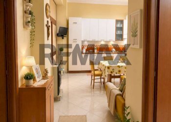 Hall / corridoio - Quadrilocale VIA CESARE BATTISTI
 
32, Acquedolci - foto 1