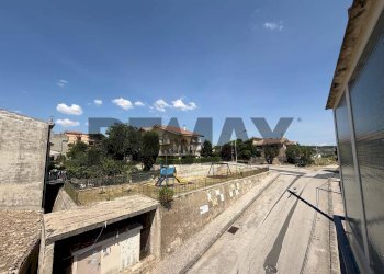 Edificio all\'aperto - Quadrilocale via IV Novembre
 
42, Buscemi - foto 3