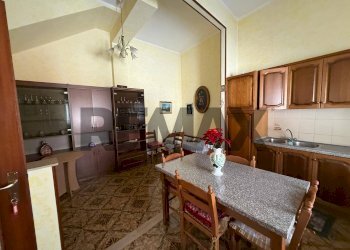 Sala da pranzo - Quadrilocale via IV Novembre
 
42, Buscemi - foto 6