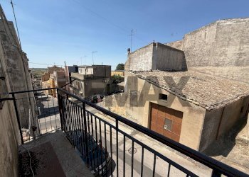 Balcone - Quadrilocale via IV Novembre
 
42, Buscemi - foto 19