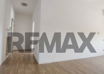 Stanza vuota - Three-room apartment VIA CAMILLO BENSO CAVOUR
 
107, Giussano - photo 4