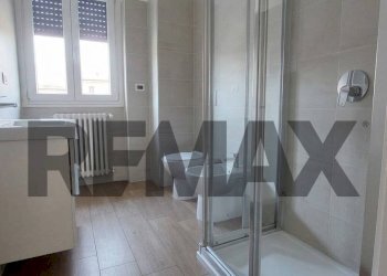 Bagno - Three-room apartment VIA CAMILLO BENSO CAVOUR
 
107, Giussano - photo 14