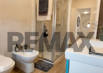 Bagno - Three-room apartment VIA CAMILLO BENSO CAVOUR
 
107, Giussano - photo 17