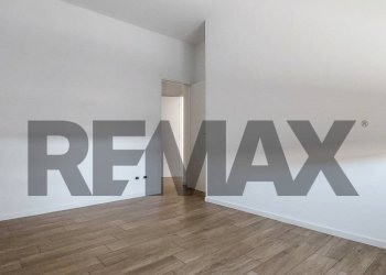 Stanza vuota - Three-room apartment VIA CAMILLO BENSO CAVOUR
 
107, Giussano - photo 20