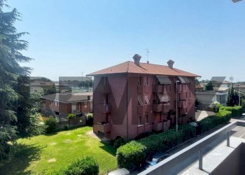 Edificio all\'aperto - Three-room apartment VIA CAMILLO BENSO CAVOUR
 
107, Giussano - photo 22