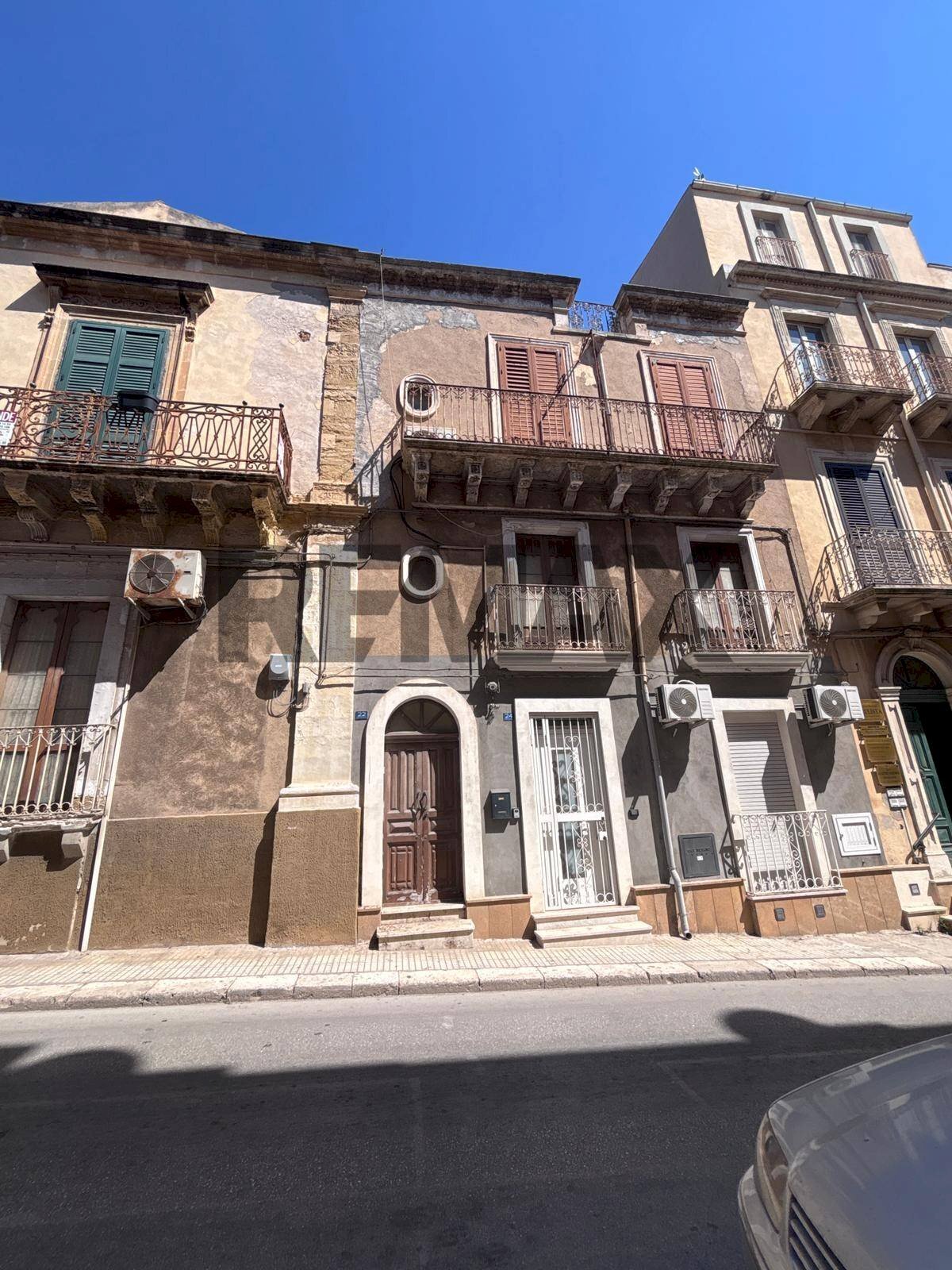 Edificio all\'aperto - Casa semi indipendente Via Cavour
 
22, Pachino - foto 1