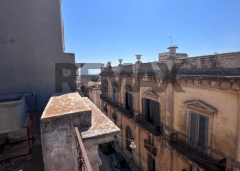 Edificio all\'aperto - Casa semi indipendente Via Cavour
 
22, Pachino - foto 18