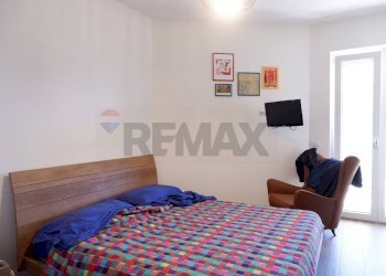 Camera / camera da letto - Four-room apartment Via Andrea Iannelli
 
41, Caserta - photo 21