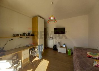 Camera / camera da letto - Four-room apartment Via Andrea Iannelli
 
41, Caserta - photo 24