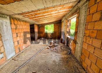 Non correlato - Stable - Palace S.S. Casilina
 
SNC, Marzano Appio - photo 54