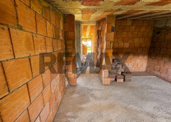 Stanza vuota - Stable - Palace S.S. Casilina
 
SNC, Marzano Appio - photo 70