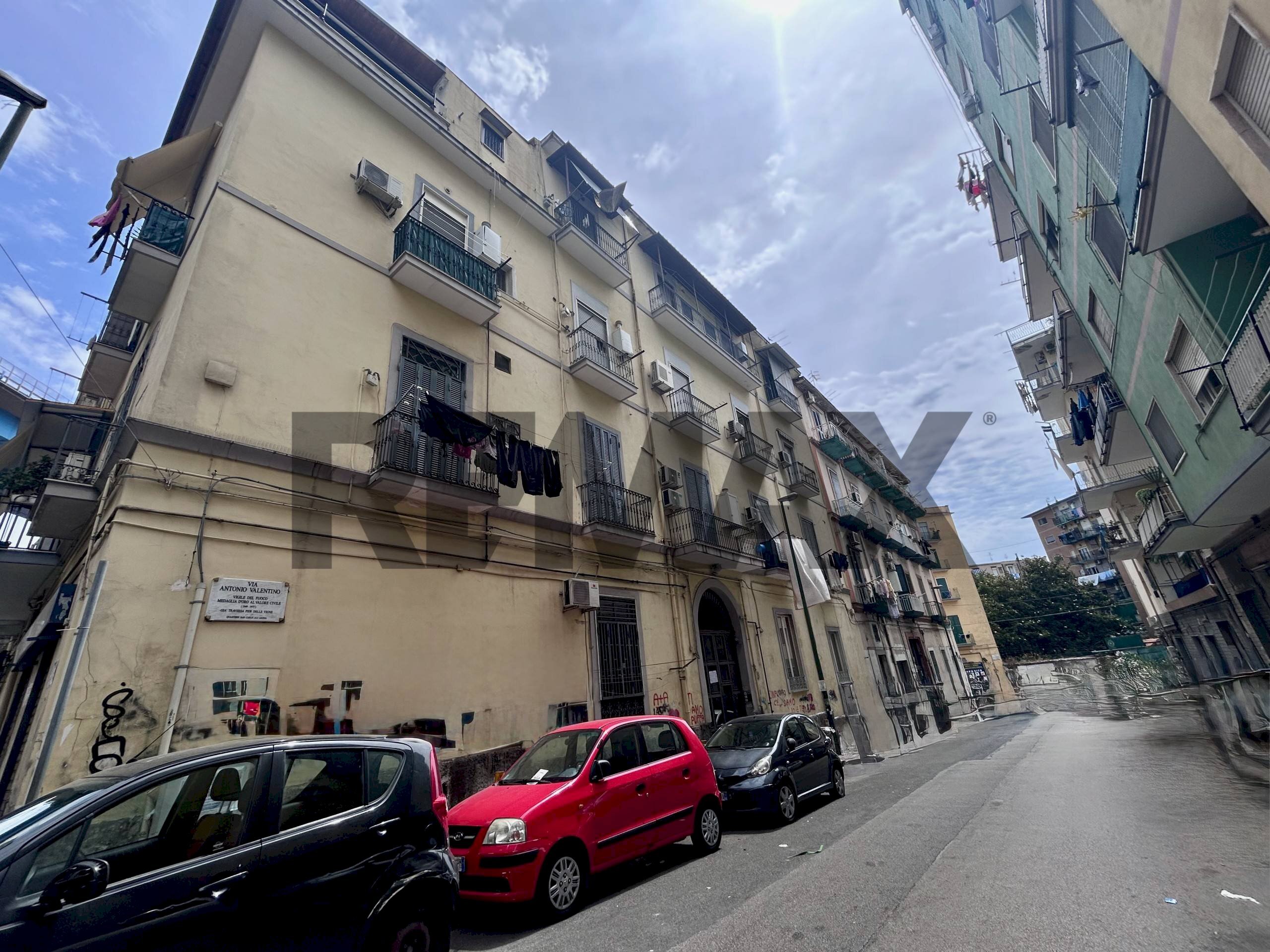 Edificio all\'aperto - Trilocale Via Antonio Valentino
 
4, Napoli - foto 1