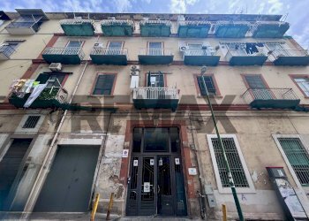 Edificio all\'aperto - Trilocale Via Antonio Valentino
 
4, Napoli - foto 2