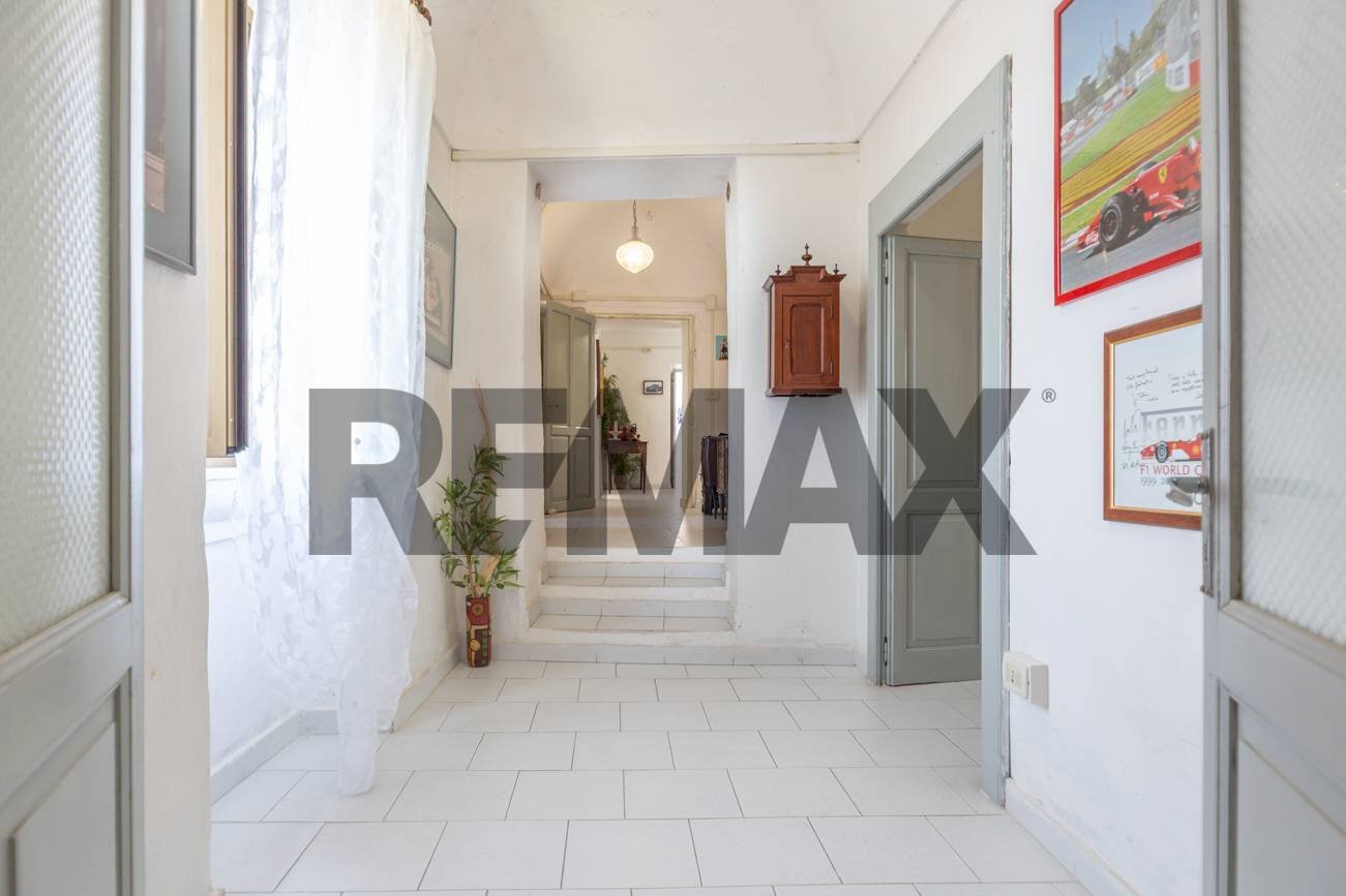 Hall / corridoio - Semi-detached house Roma
 
snc, Giuliano Teatino - photo 3