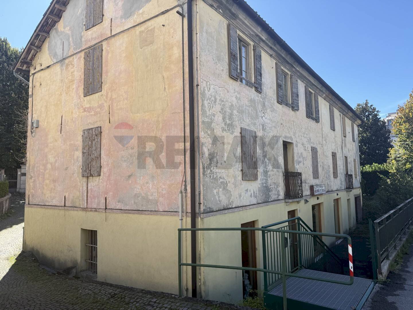 Edificio all\'aperto - Four-room apartment Via Feltre
 
43, Belluno - photo 1